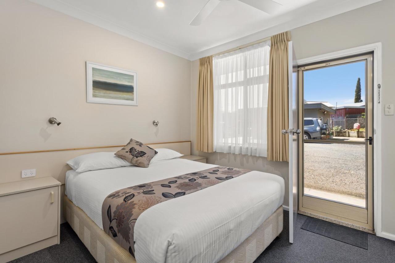 Wingham Motel エクステリア 写真