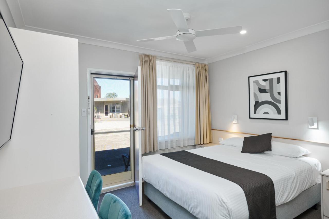Wingham Motel エクステリア 写真